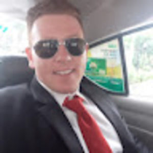 Meet your Posher, Derek